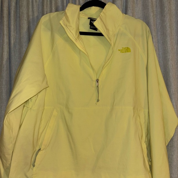 The North Face Light Yellow Pullover Jacket - Picture 1 of 4